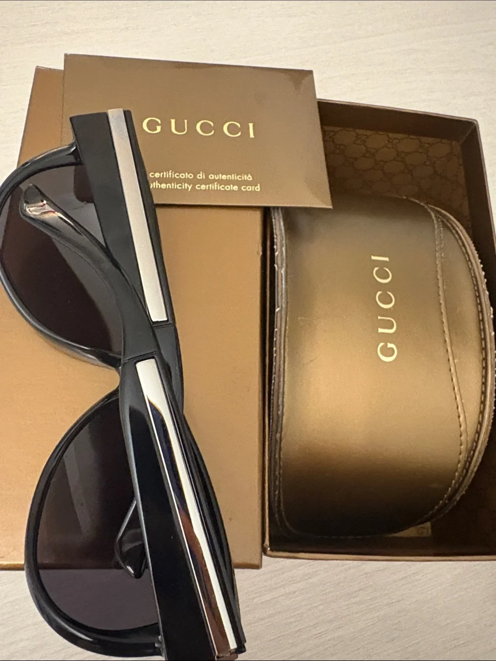 Gucci Black Sunglasses‎ with Gold Case and Box